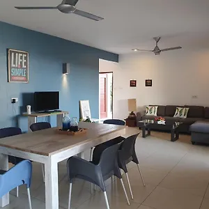 Hilltop Sea View , Boca Gentil Appartement